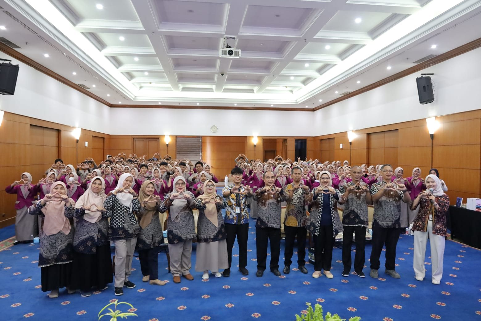 Kunjungan Literasi MPLB SMK Negeri 1 Cilimus bersama Kantor Perwakilan Bank Indonesia Cirebon