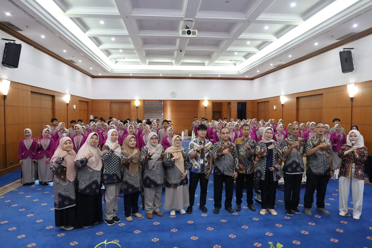 Kunjungan Literasi MPLB SMK Negeri 1 Cilimus bersama Kantor Perwakilan Bank Indonesia Cirebon